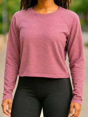 Isabella Active Wear Rose Long Sleeve Crop Tee